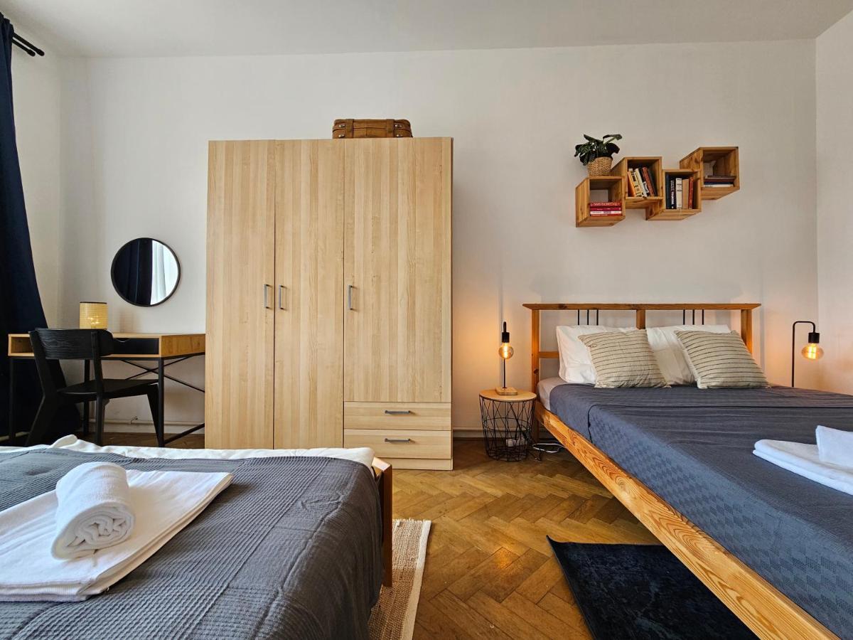 Stone Square Apartment Bratislava Eksteriør bilde