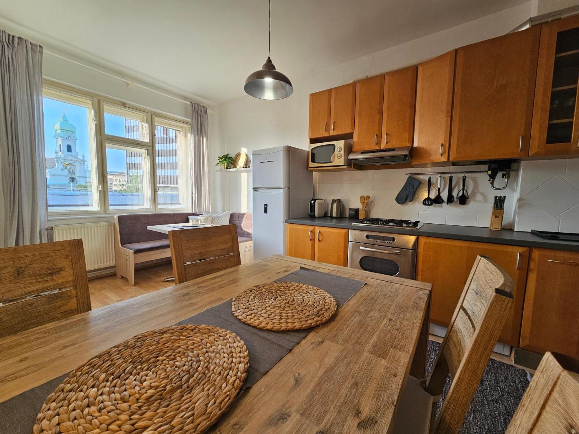 Stone Square Apartment Bratislava Eksteriør bilde