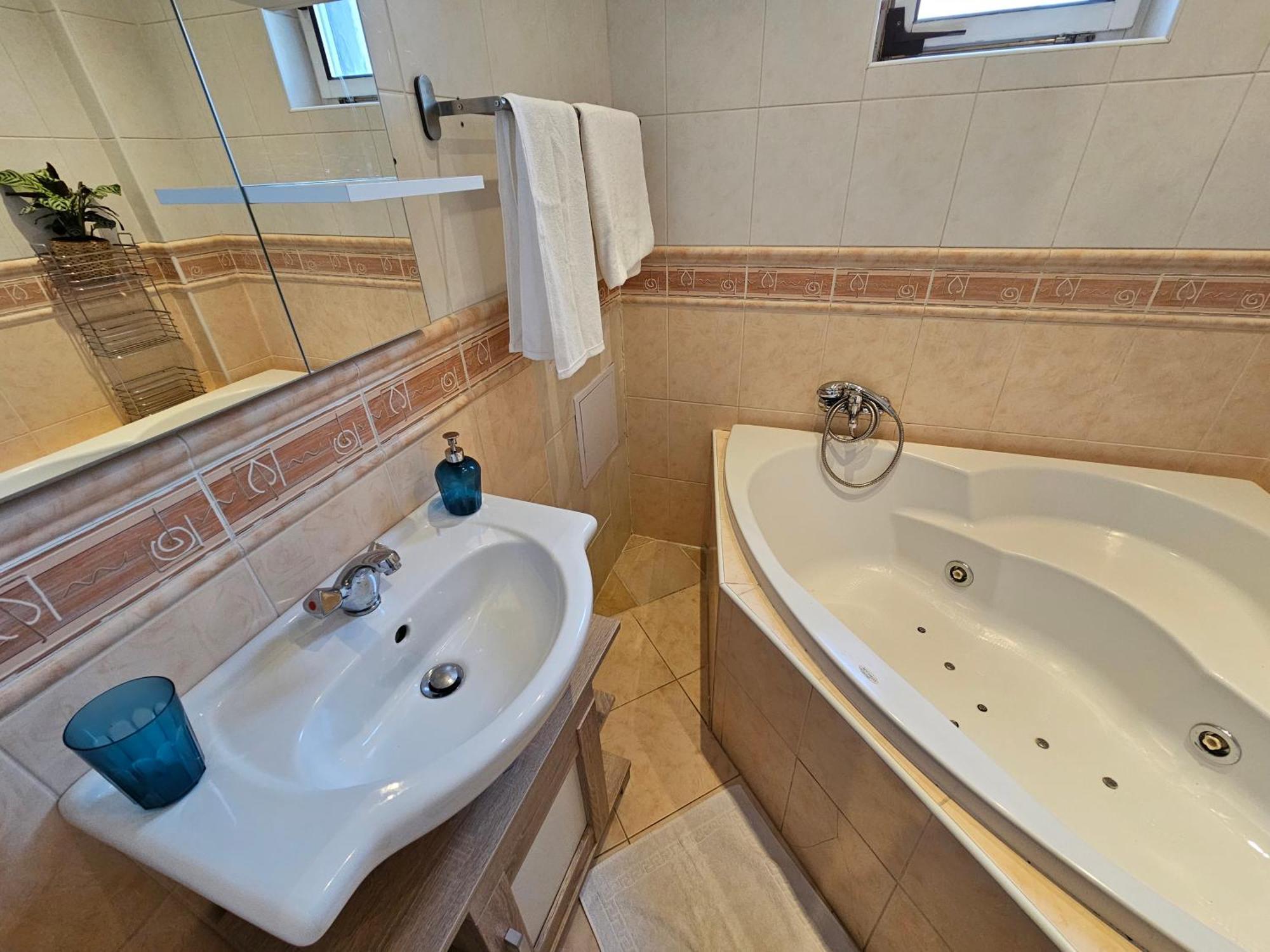Stone Square Apartment Bratislava Eksteriør bilde